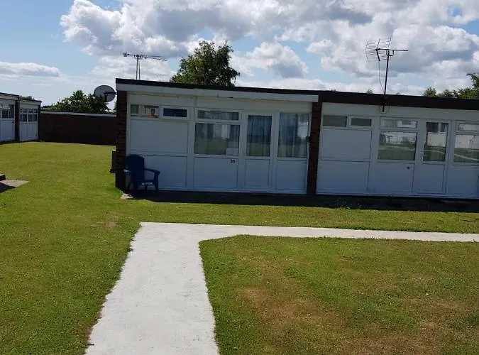 39 - 2 Bed Chalet, Belle Aire, Beach Road, Hemsby, Norfolk, Nr29 4Hz