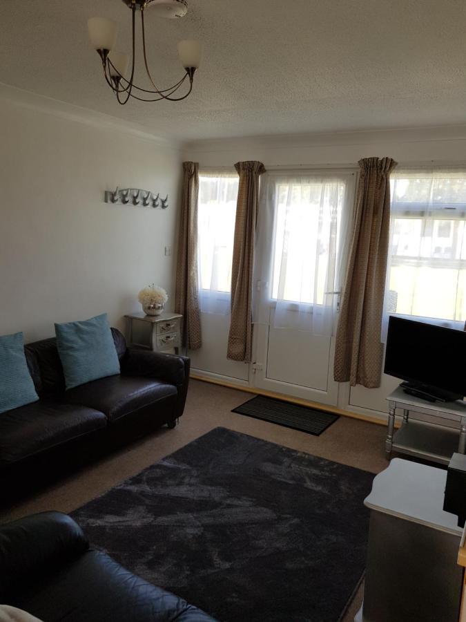 39 - 2 Bed Chalet, Belle Aire, Road, Hemsby, Norfolk, Nr29 4hz Hemsby