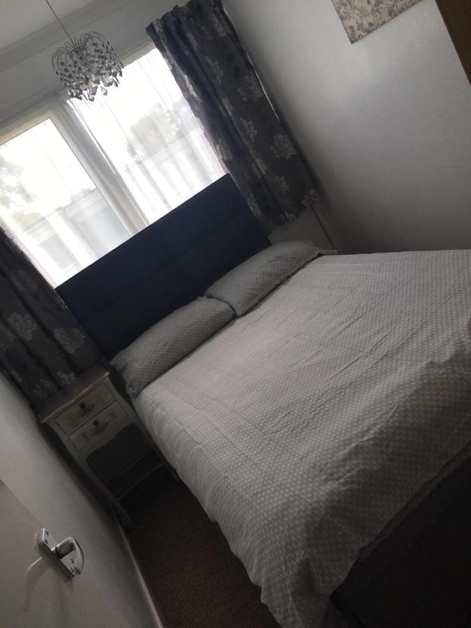 39 - 2 Bed Chalet, Belle Aire, Road, Hemsby, Norfolk, Nr29 4hz Chalet